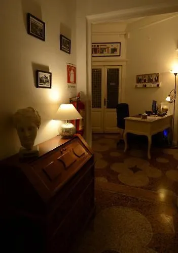Albergo Novecento Генуя 2*,