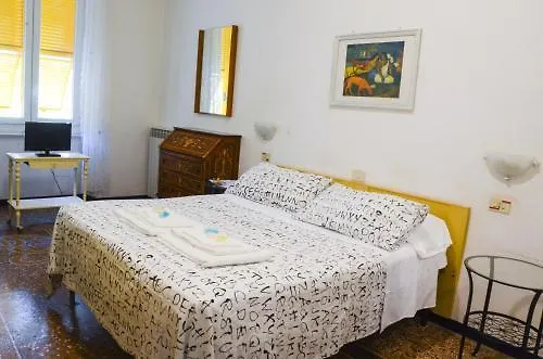 Albergo Novecento Genoa 2*,  Italy
